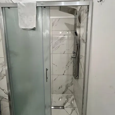 Gandi * بيهاتش